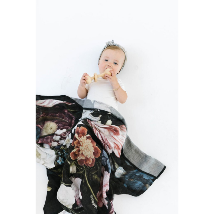 Loulou Lollipop Otulacz z muśliny bambusowe Tuscan Floral 120x120 (3).png